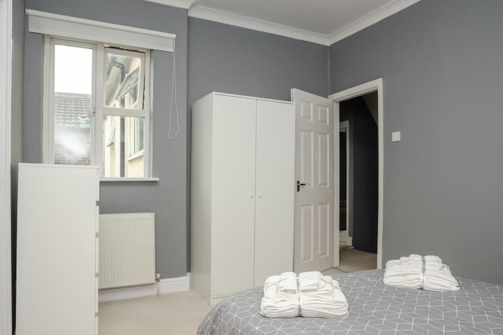 Peaceful & Spacious Family Home In Eastbourne! Экстерьер фото